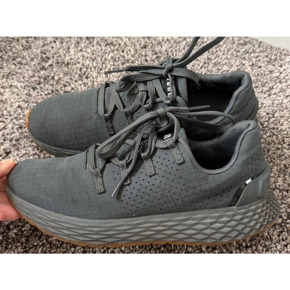 NOBULL ripstop runner women's size 7